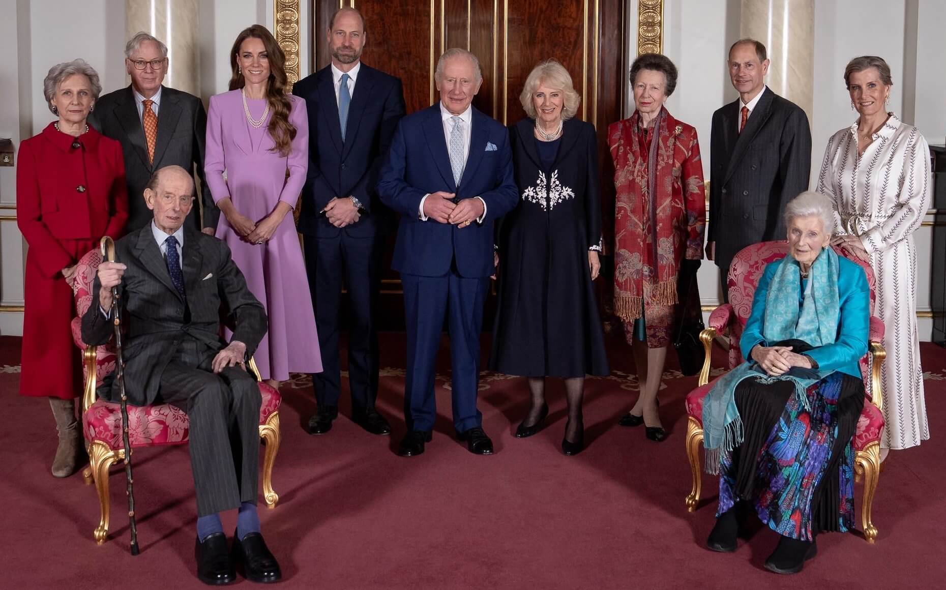 Kongefamilien feiret dronning Elizabeths 100-årsdag på Buckingham Palace
