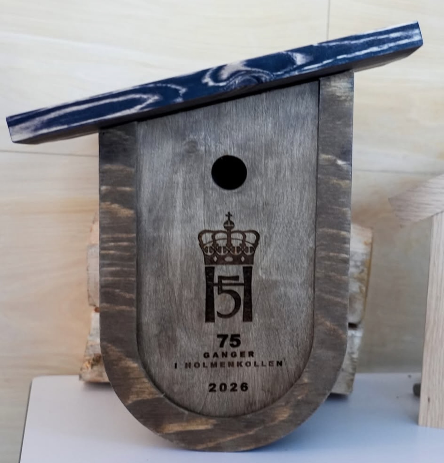 Minneplakett 75 ganger i Holmenkollen