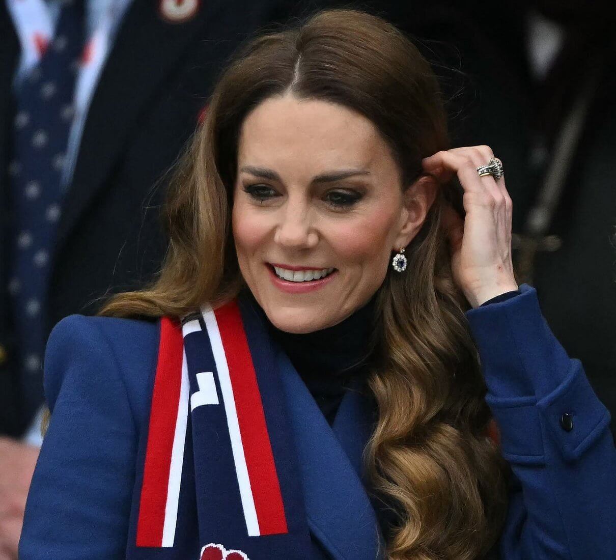 Prinsesse Kate på tribunen under rugbykampen
