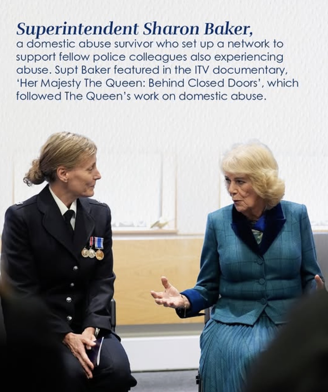 Dronning Camilla og politiinspektør Sharon Baker