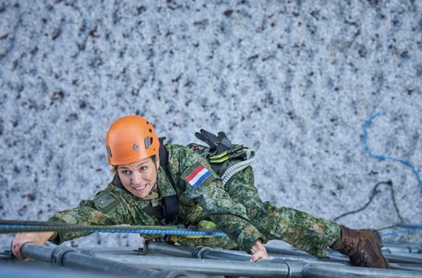 Dronning Máxima starter utdanning som reservist i hæren