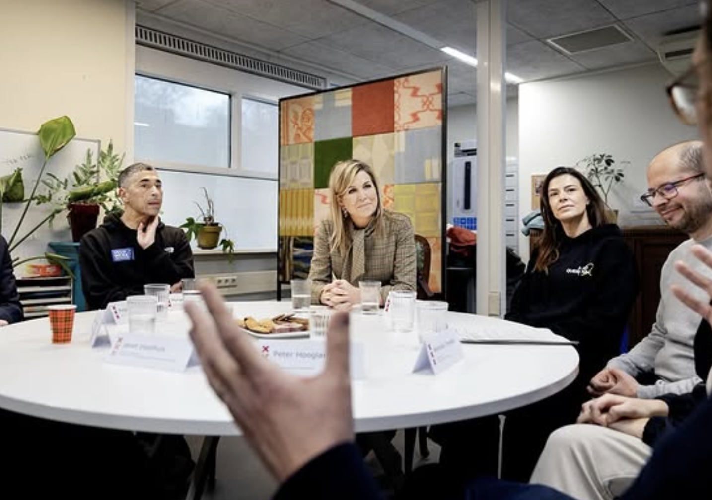 Dronning Máxima i møte med representanter