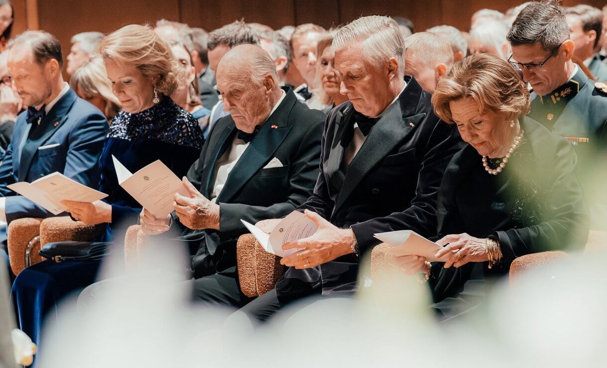 Kongeparene og kronprins Haakon under konserten
