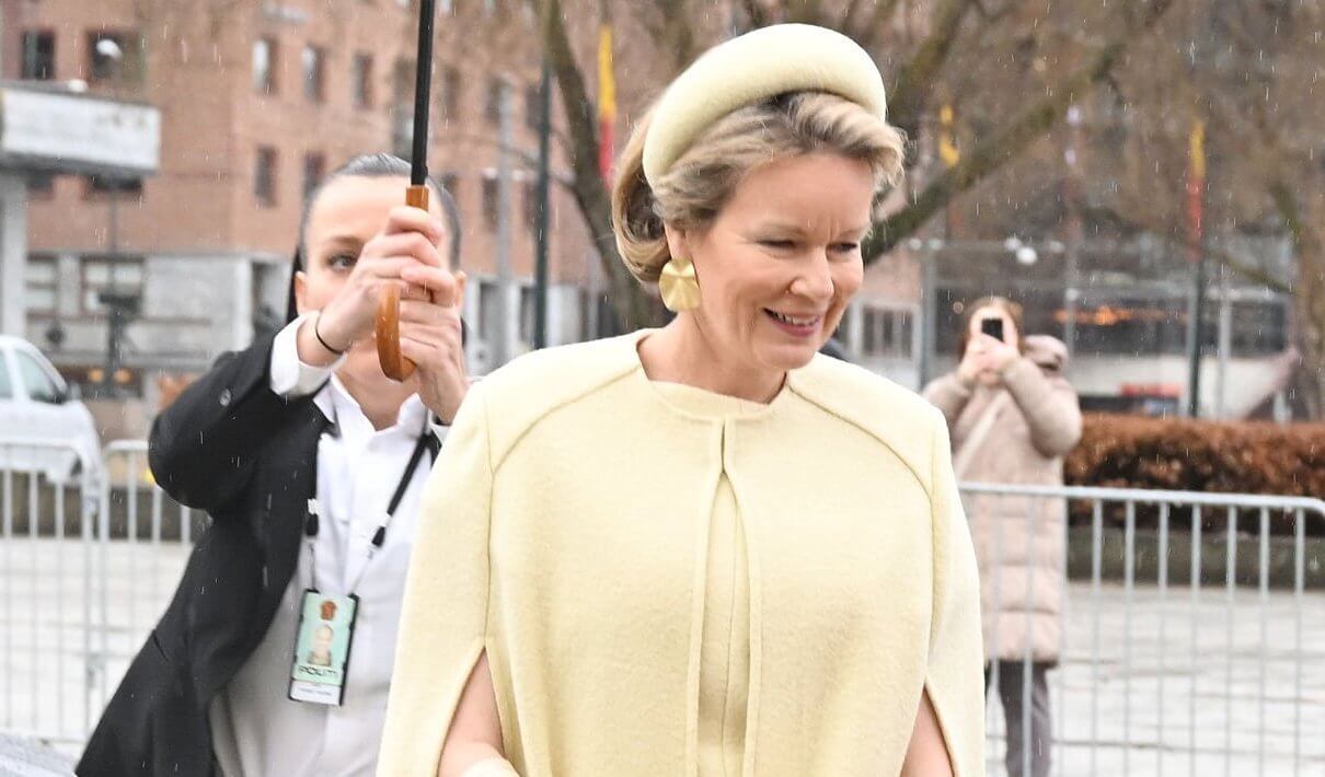 Dronning Mathilde ankommer Nobels Fredssenter