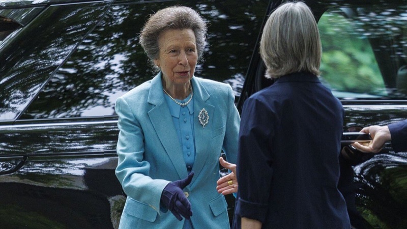 Prinsesse Anne hedret falne flygere i Nord-Irland
