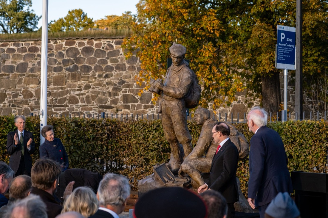 Prinsesse Anne avduket monument i Oslo havn