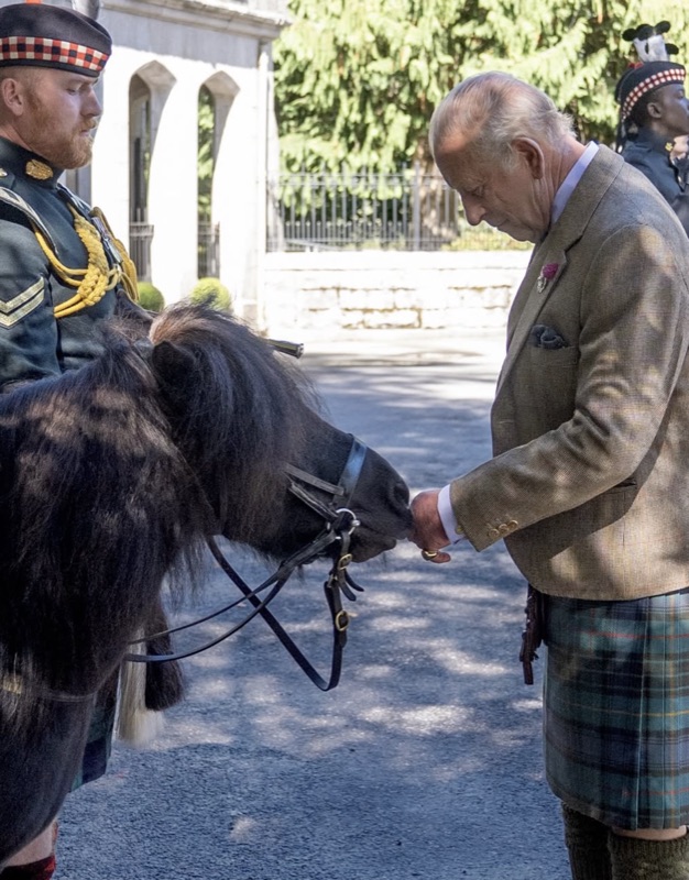Kong Charles er ankommet Balmoral for sommeren