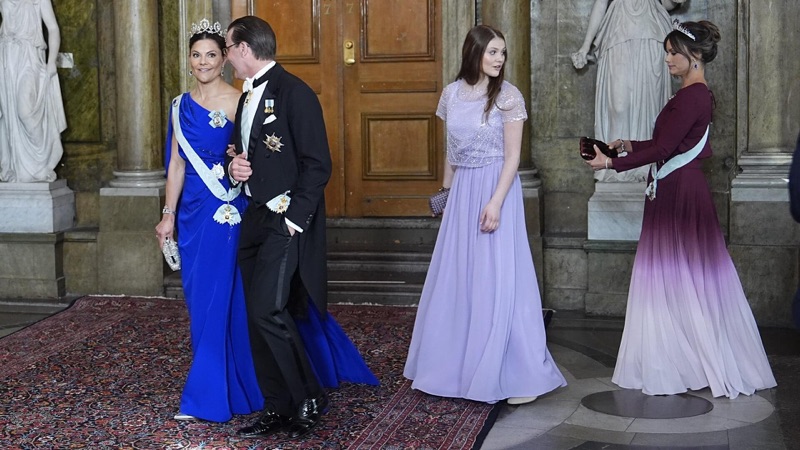 Kronprinsesse Victoria, prins Daniel, prinsesse Estelle og prinsesse Sofia