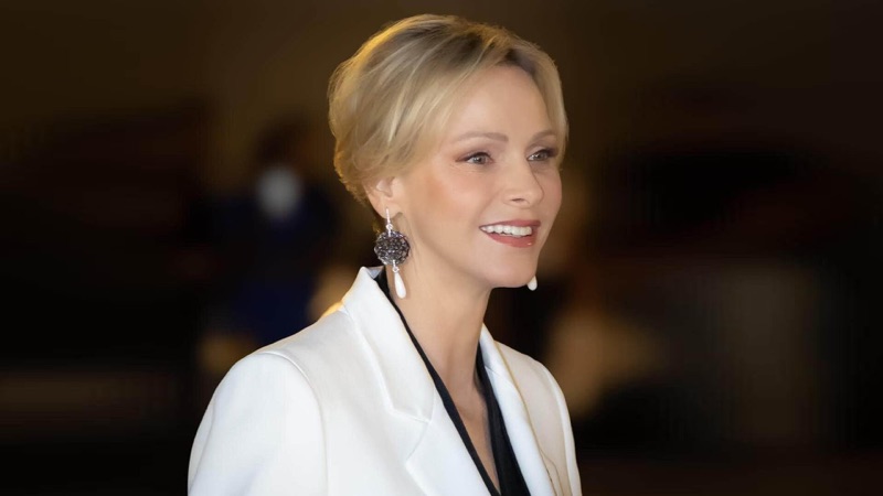 Princess Charlène lights Monte-Carlo up in pink