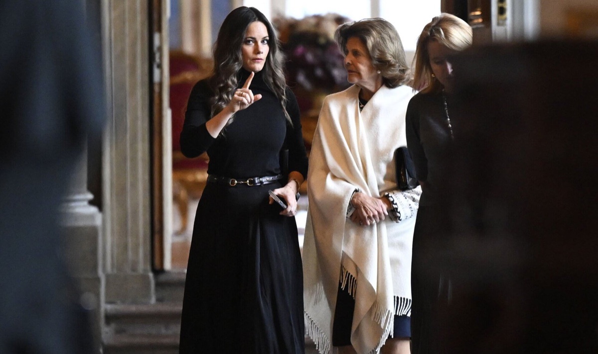 Prinsesse Sofia står blant deltakerne under forumet