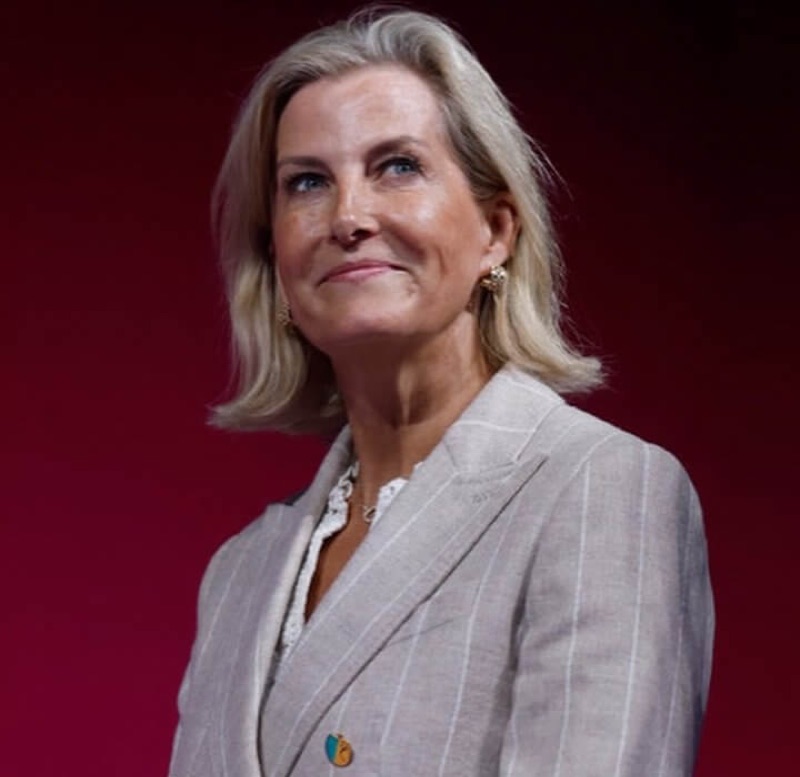 Nærbilde av hertuginne Sophie under seremonien