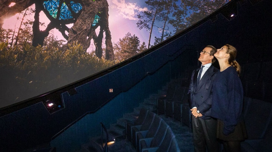 Prince Daniel and Princess Estelle at a film premiere
