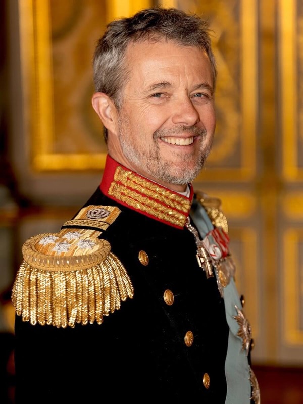 Nytt offisielt portrett av kong Frederik