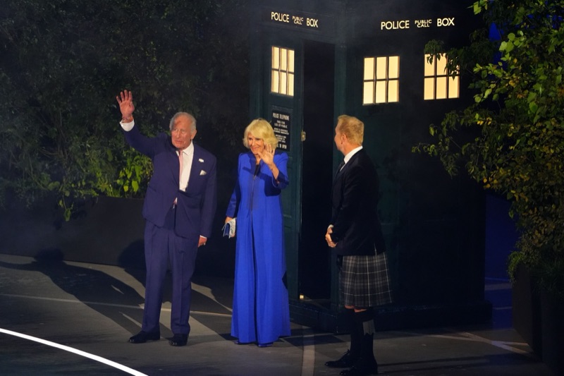 Kongeparet ankom åpningen av Samveldelekene i en TARDIS