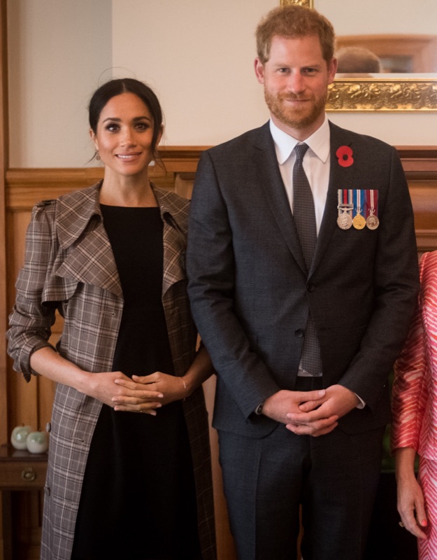 Harry og Meghan tok med barna til kong Charles og dronning Camilla
