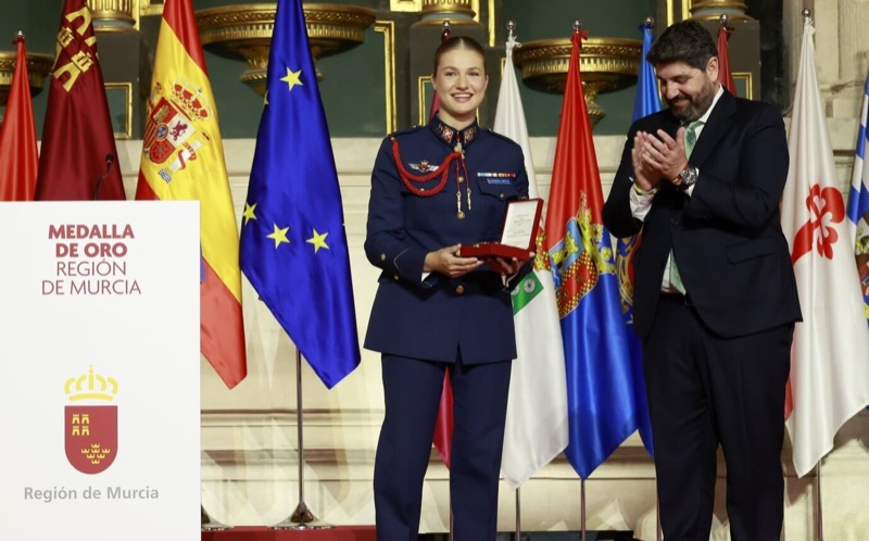 Prinsesse Leonor tildelt Murcias gullmedalje