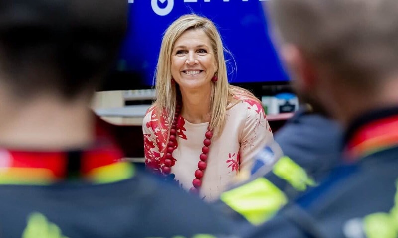 Dronning Máxima besøkte politiakademiet i Apeldoorn