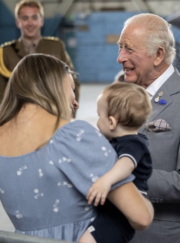 Prins George i cockpiten på et Spitfire-fly