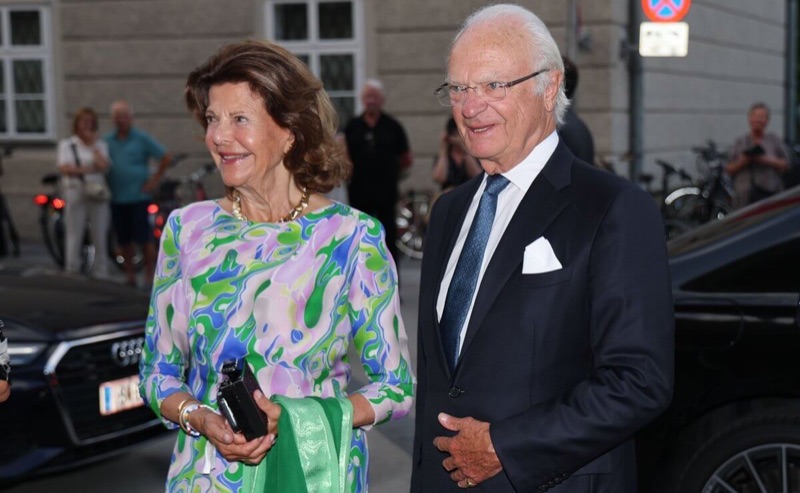 Kongeparet på operahelg i Salzburg