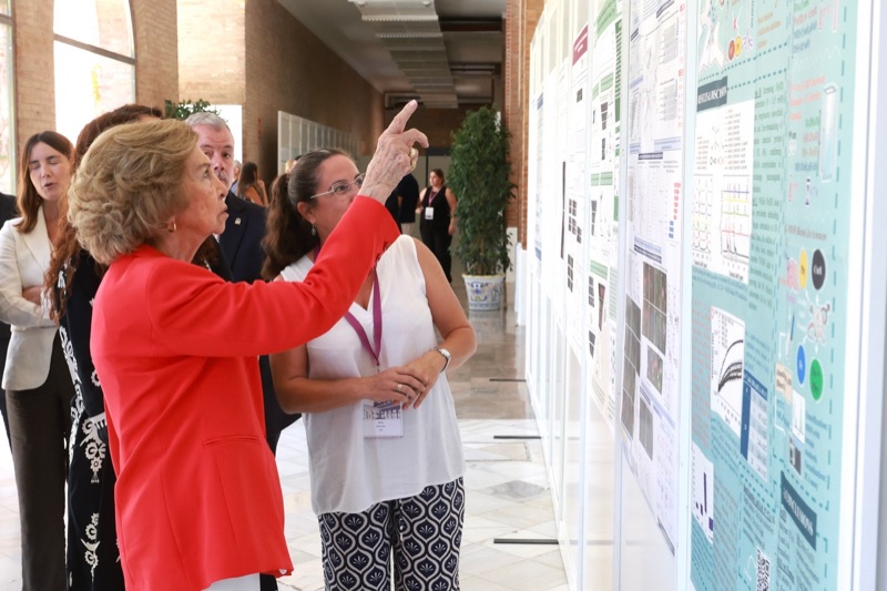 Queen Sofía opens Alzheimer's congress in Seville