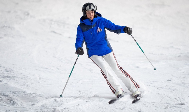 Hertuginne Sophie på ski nedover bakken