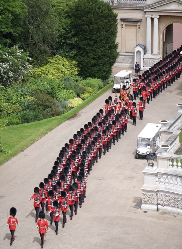Grenadier Guards på marsj