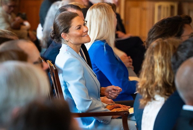 Kronprinsessen i salen